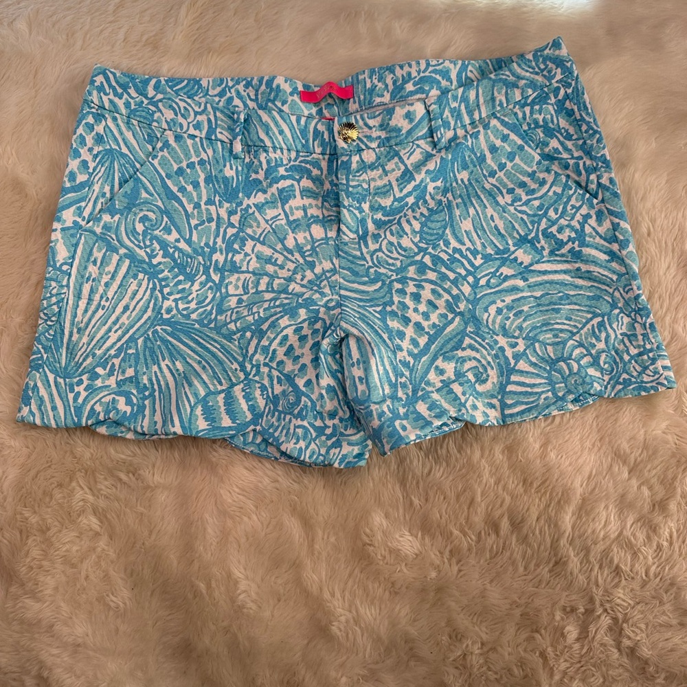 Lilly Pulitzer size 16 scalloped Palmita stretch short.  NWT